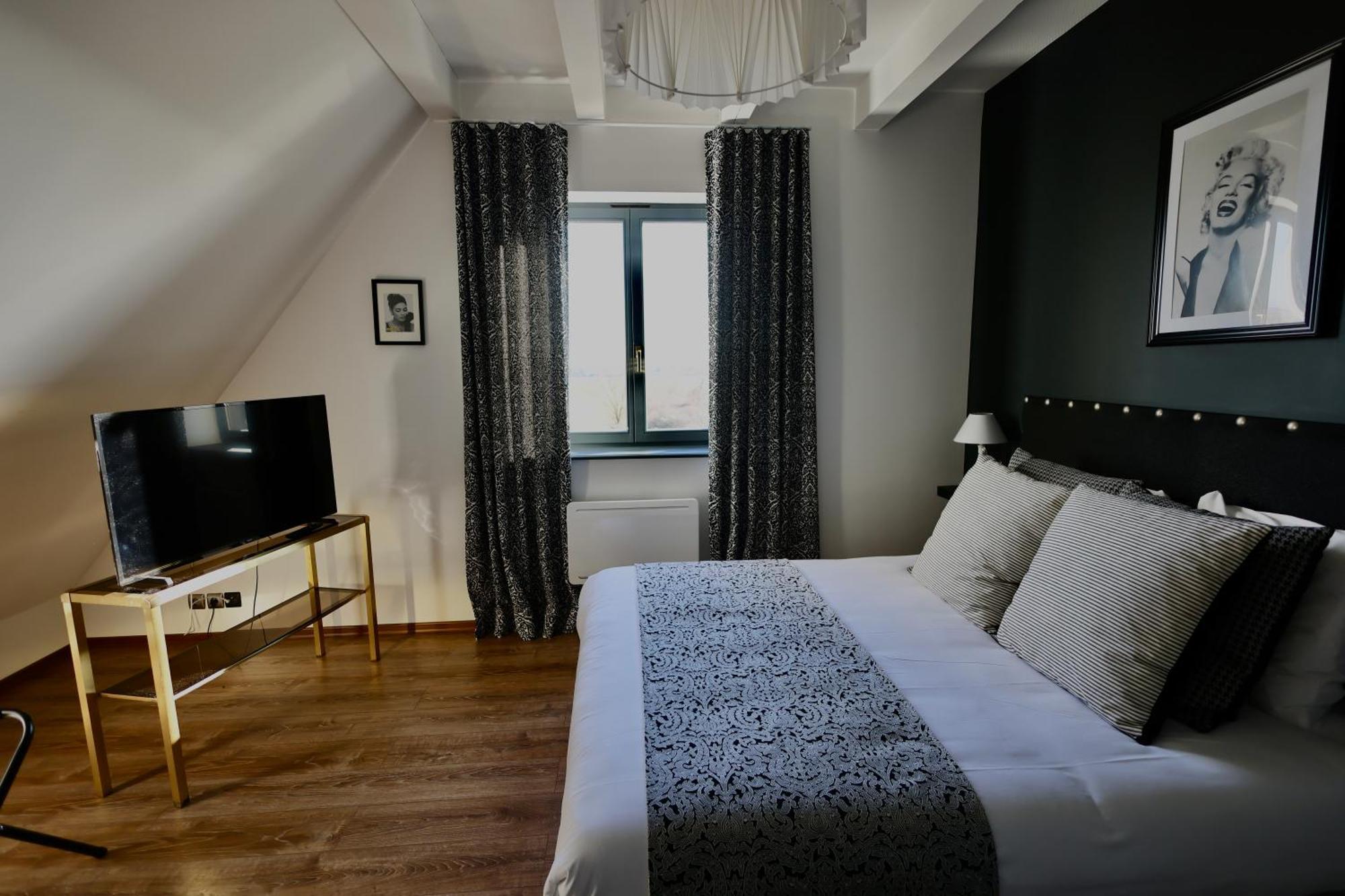 Hotel Restaurant Verger Des Chateaux, Route Des Vins Haut-Koenigsbourg Dieffenthal Екстериор снимка