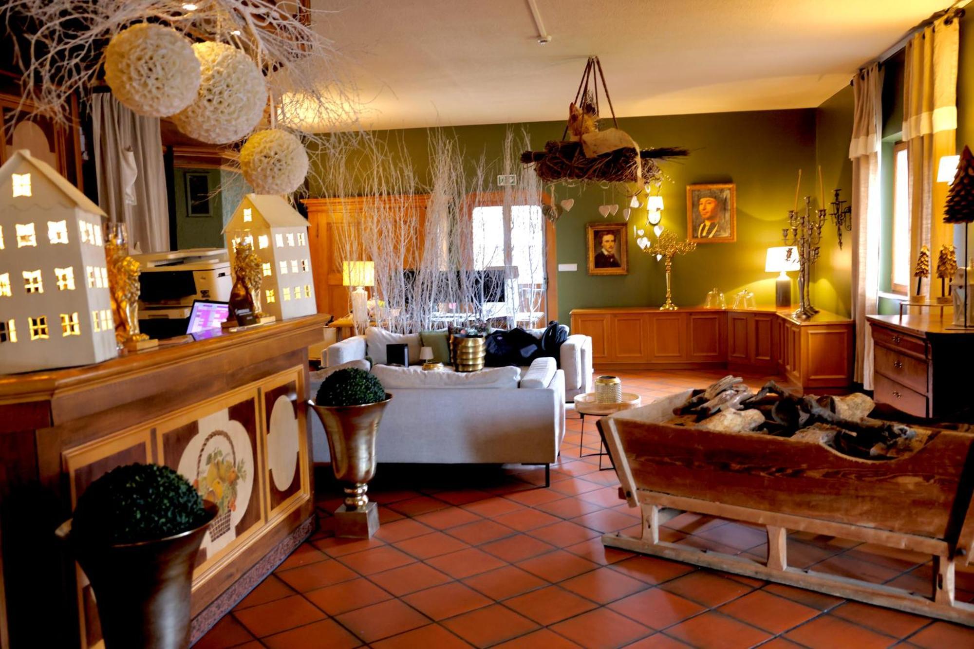 Hotel Restaurant Verger Des Chateaux, Route Des Vins Haut-Koenigsbourg Dieffenthal Екстериор снимка